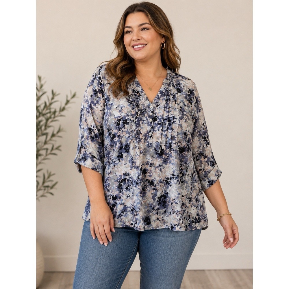 Rose + Olive Plus Size 1X Blue Floral Abstract Blouse 3/4 Sleeve V-Neck Tunic
